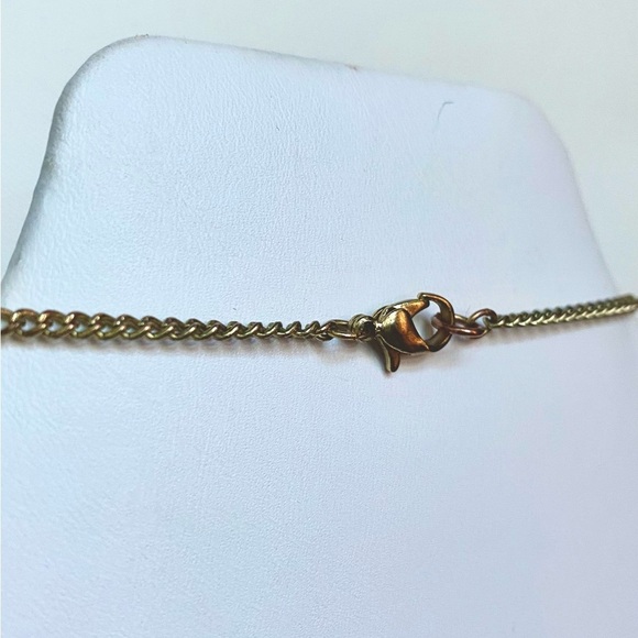 Vintage Elegant Gold, Faux Pearl & Filgree Gold Tone Beaded Necklace - Picture 5 of 5